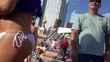 More Girls Showing Camel Toes In Public Porn Videos